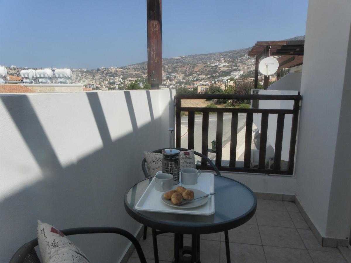 Beautiful studio Z104 in Vanessa Complex Peyia Exterior foto