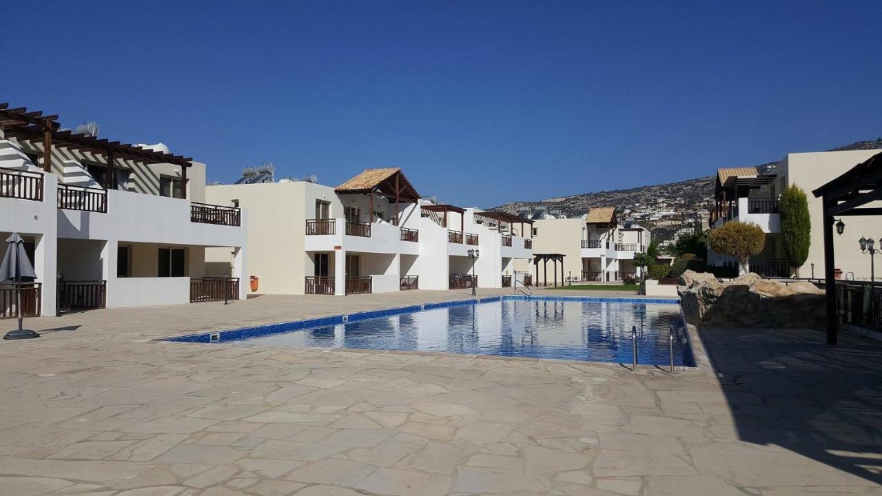Beautiful studio Z104 in Vanessa Complex Peyia Exterior foto
